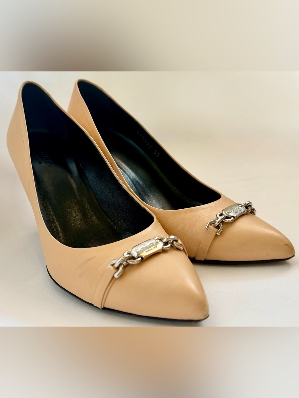 Gucci Beige Leather Chain-Detail Pointed Toe Pumps